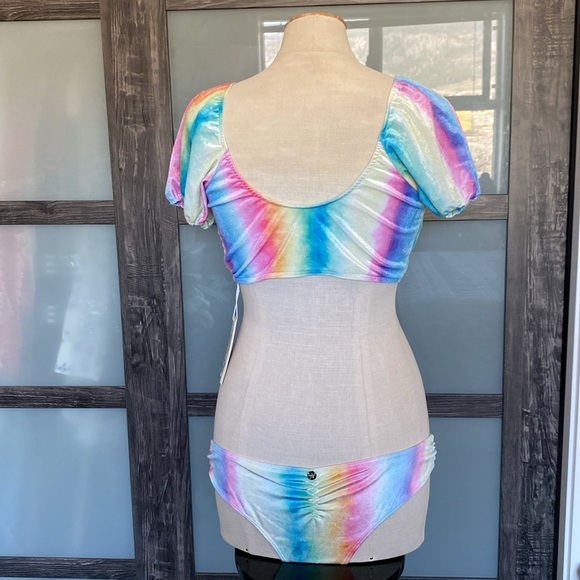 Quint Soul two piece bikini bathing suit w bolero style top tie closure. Medium - Picture 6 of 17